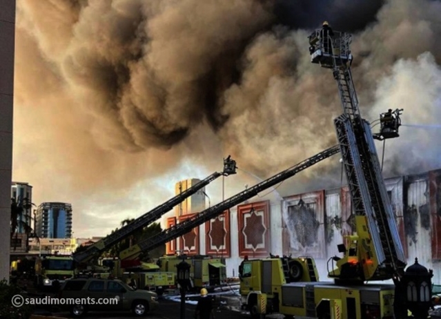 Two Firefighters Die in Massive Blaze at Jeddah Intl Market